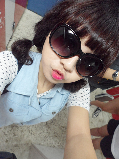 我隐藏最深的自己_甜美女生时尚QQ空间图片