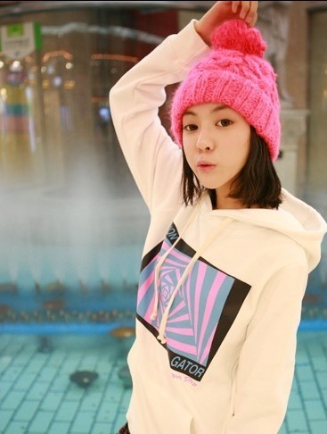 至少这样的世界很真实_唯美可爱女生QQ空间