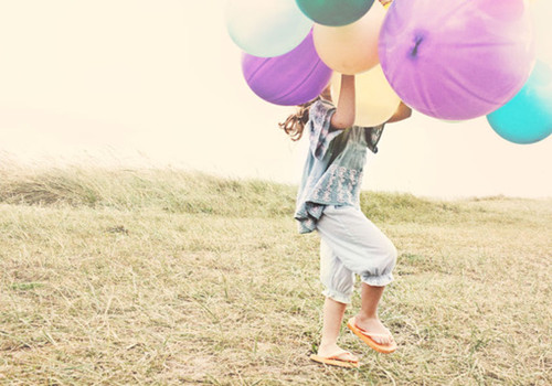 安静的钢琴曲_简单清新的非主流空间素材_QQ