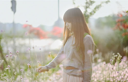 经典爱情的男女qq个性签名_天堂里有人憎恨我