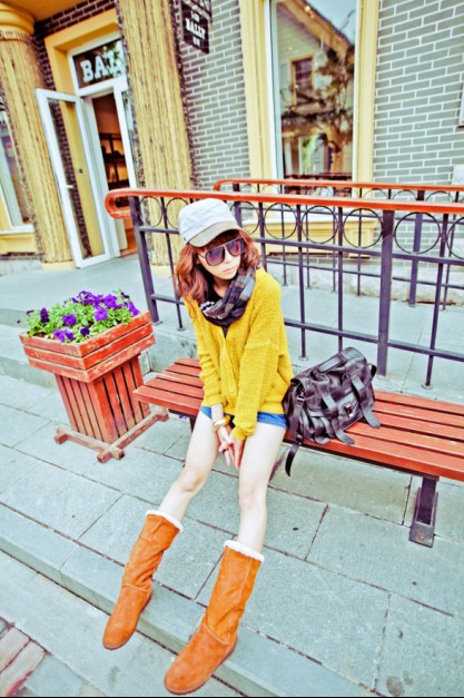 可爱时尚的街拍女生QQ空间图片_爱情已经远