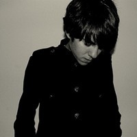 有没有一种爱情叫情非得已_拽到不行的男生q