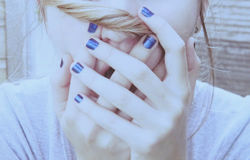 烟能戒掉你却怎么也戒不掉_好看情感意境的q