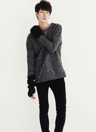 非主流帅气的男生qq皮肤_等个良人与我共度世