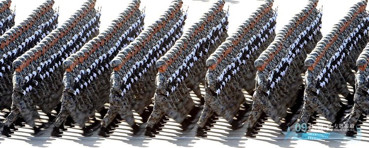 国庆60年大阅兵之徒步方队图片精选(1)_QQ下