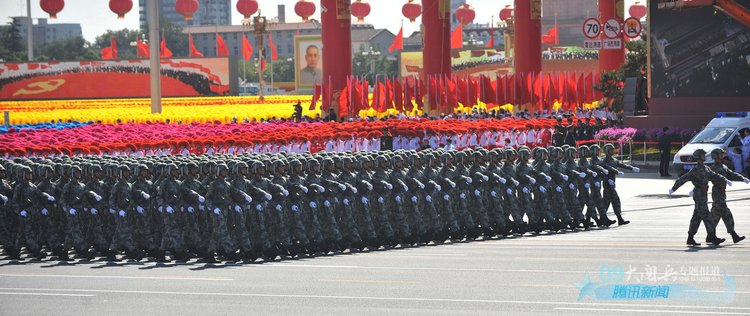 国庆60年大阅兵之徒步方队图片精选(2)_QQ下