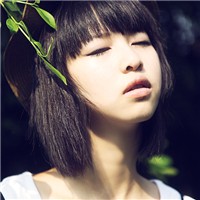 曾经以为世界很美_潮流自拍男女非主流QQ头