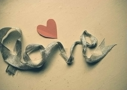 爱的激情炼成看破红尘_非主流空间意境签名图