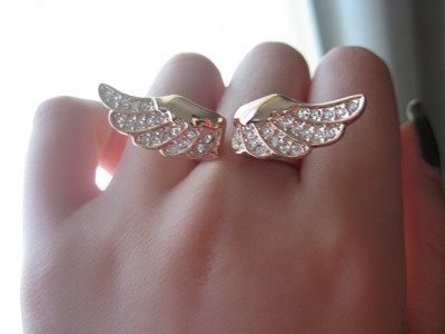 爱情让我恍惚_2012情人节戒指非主流QQ空间