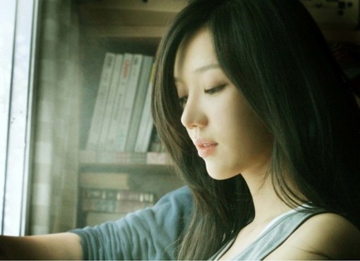 幸福要靠自己去珍惜_时尚美丽的非主流女生Q