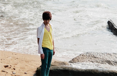 这莫大的天空也会这样的悲怆_好看男生QQ空