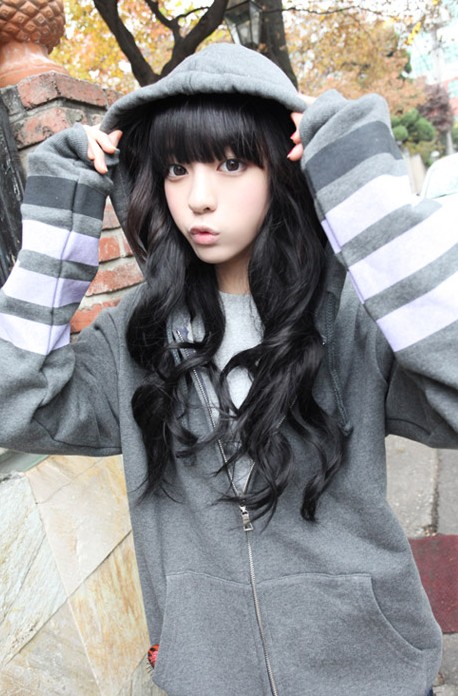 试着让幸福顺其自然_唯美可爱女生QQ空间图