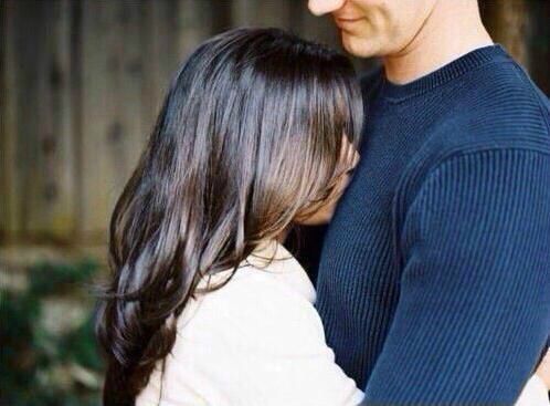 2014幸福情侣专用的好听网名一左一右 温瞳折