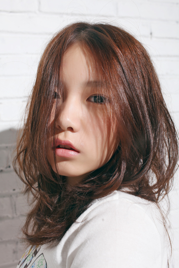 本兮图片素材 90后本兮青春少女图片_QQ下载