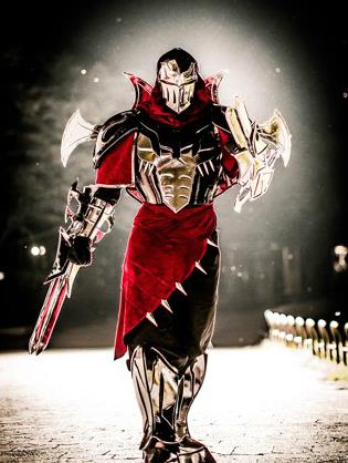 LOL刺客型真人cos图片 劫与慎一决高下_QQ下