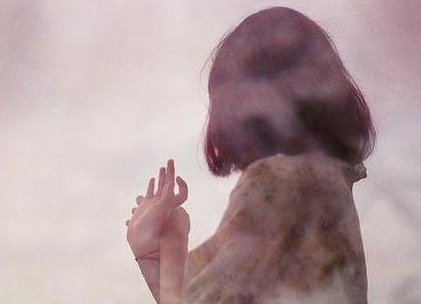 微信网名女人伤感的2016最新版 愿我们忘掉旧