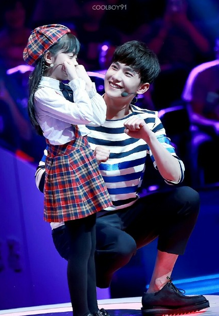 杨洋图片 杨洋个人资料_QQ下载网